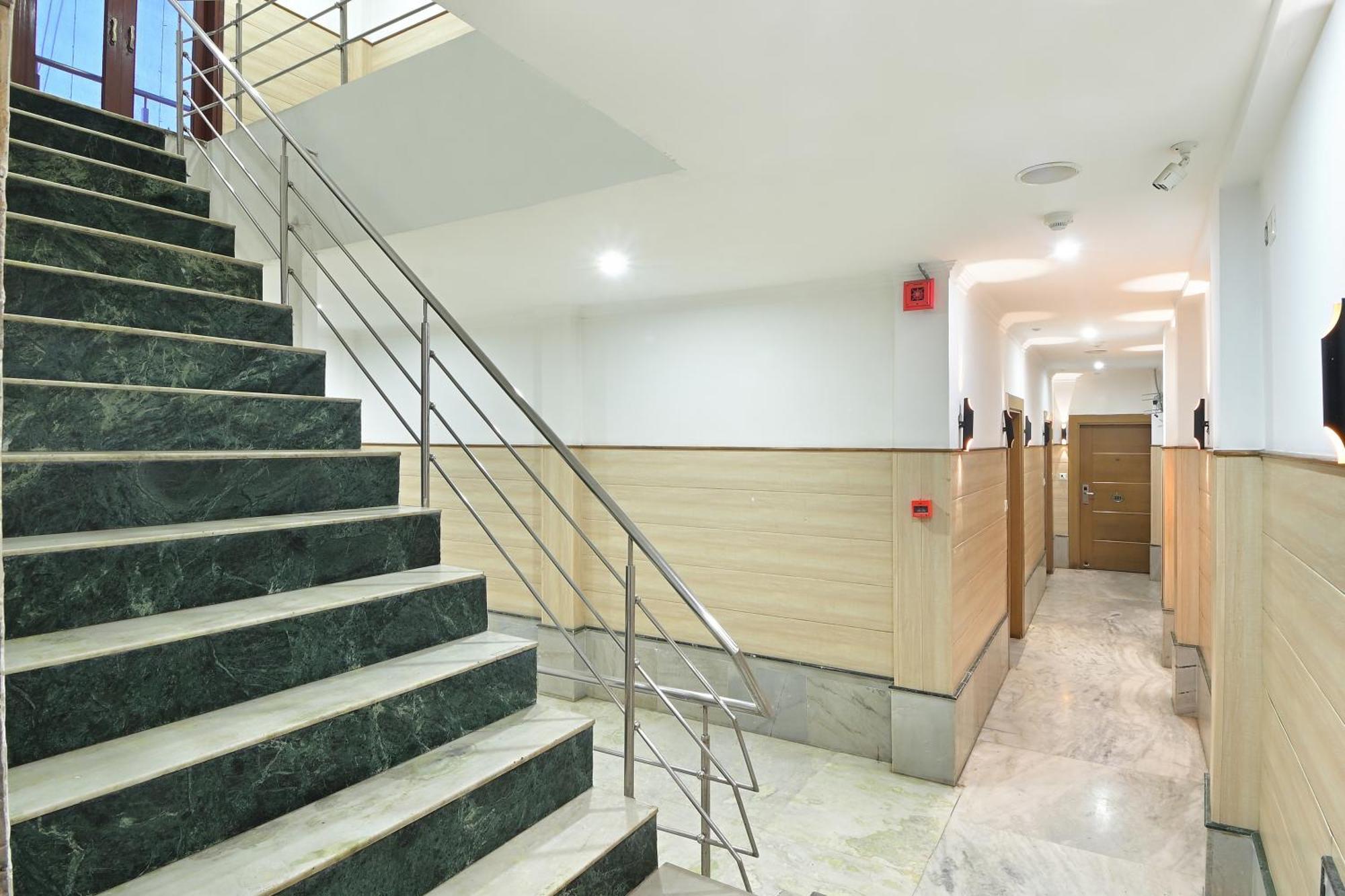 Hotel Hari Piorko Grand - 2 Min From New Delhi Railway Station Luaran gambar