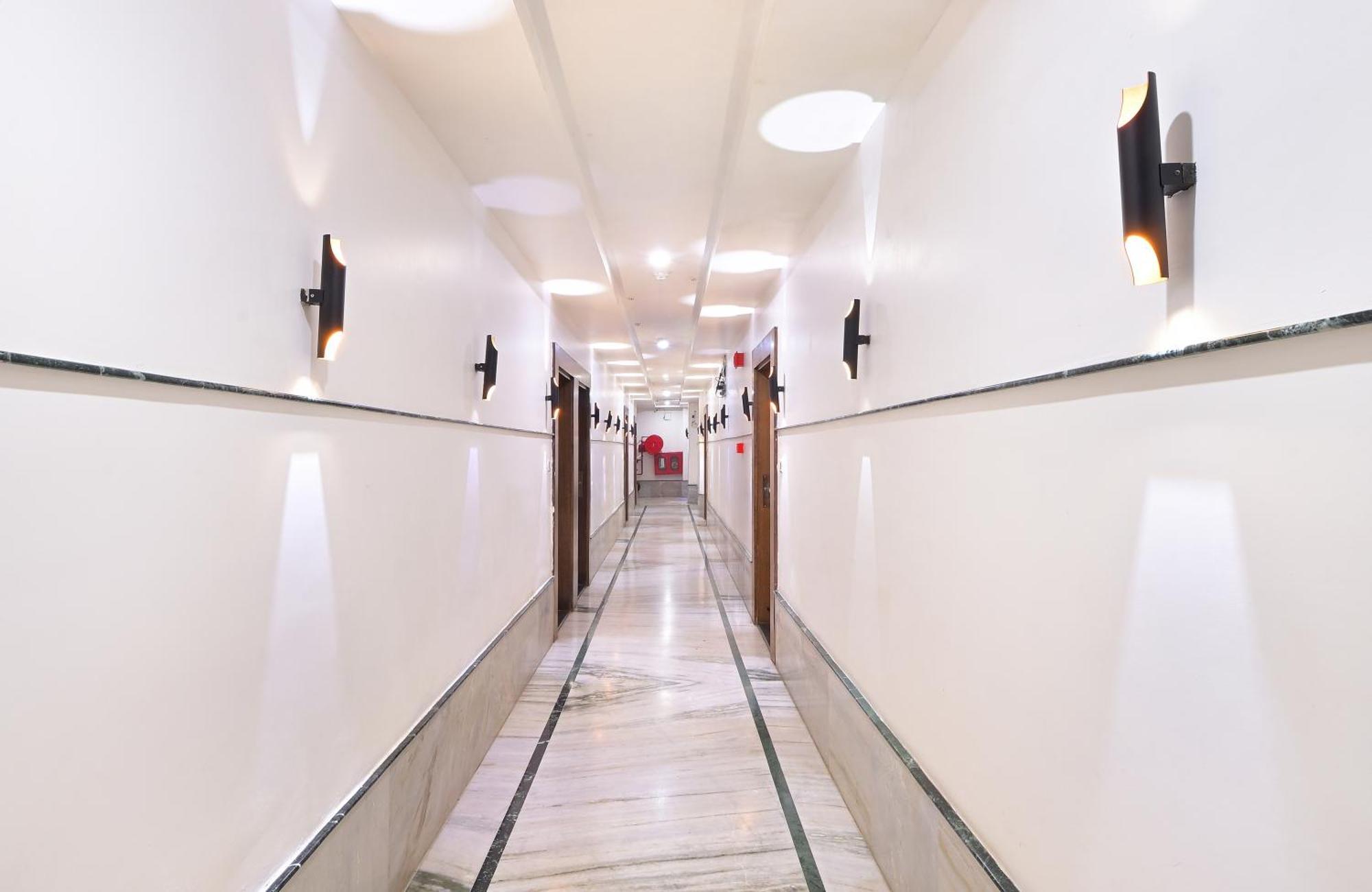Hotel Hari Piorko Grand - 2 Min From New Delhi Railway Station Luaran gambar