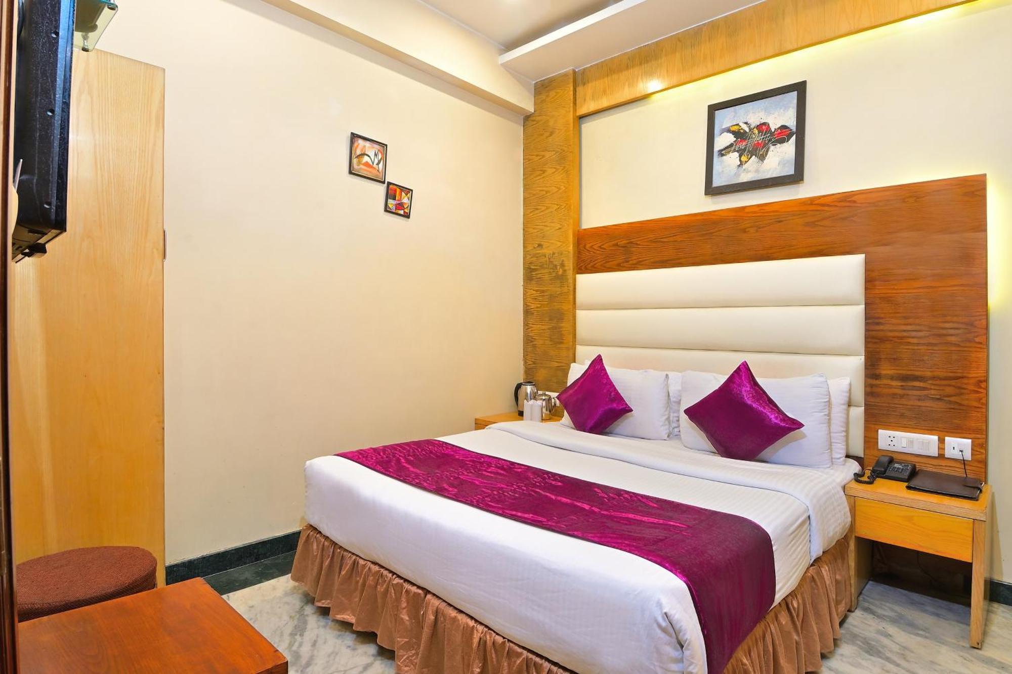 Hotel Hari Piorko Grand - 2 Min From New Delhi Railway Station Luaran gambar